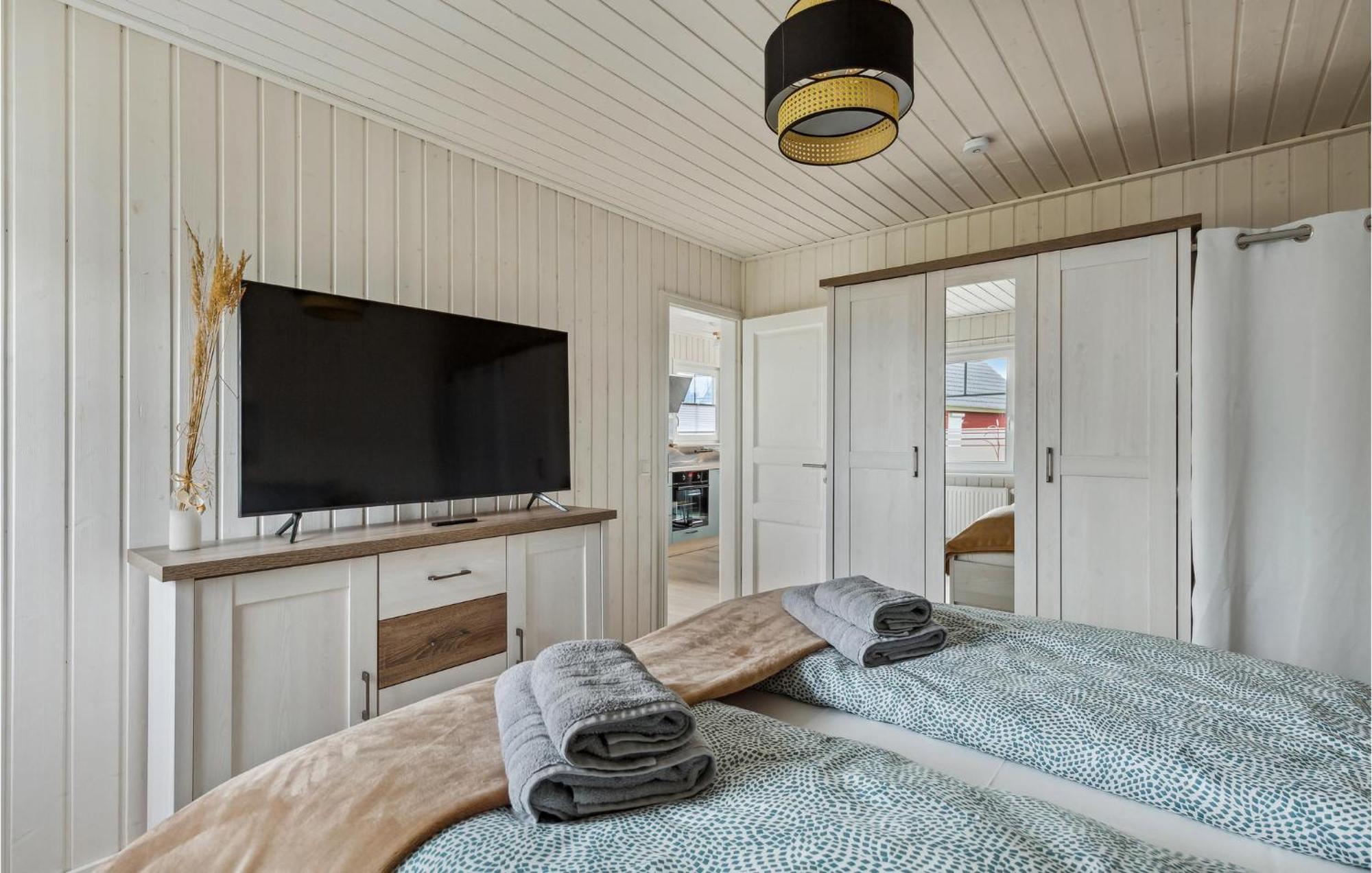 2 Bedroom Pet Friendly Home In Zerpenschleuse Exterior photo